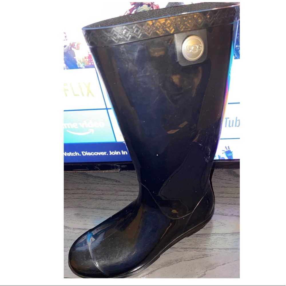 Ugg rain / winter boots